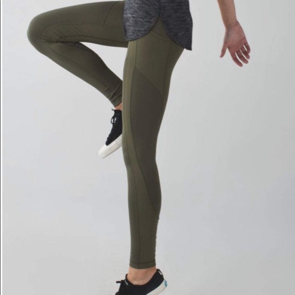 Lululemon All The Right Places 6. Fatigue Green